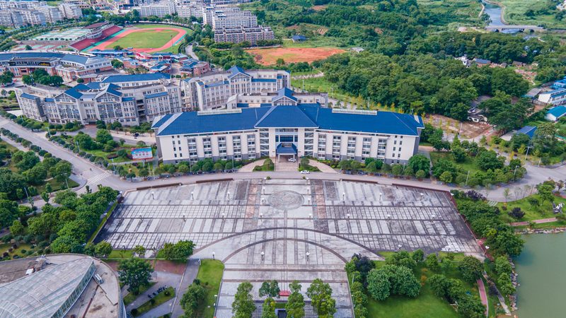 电子元件分类解析：材质差异与选型要点**